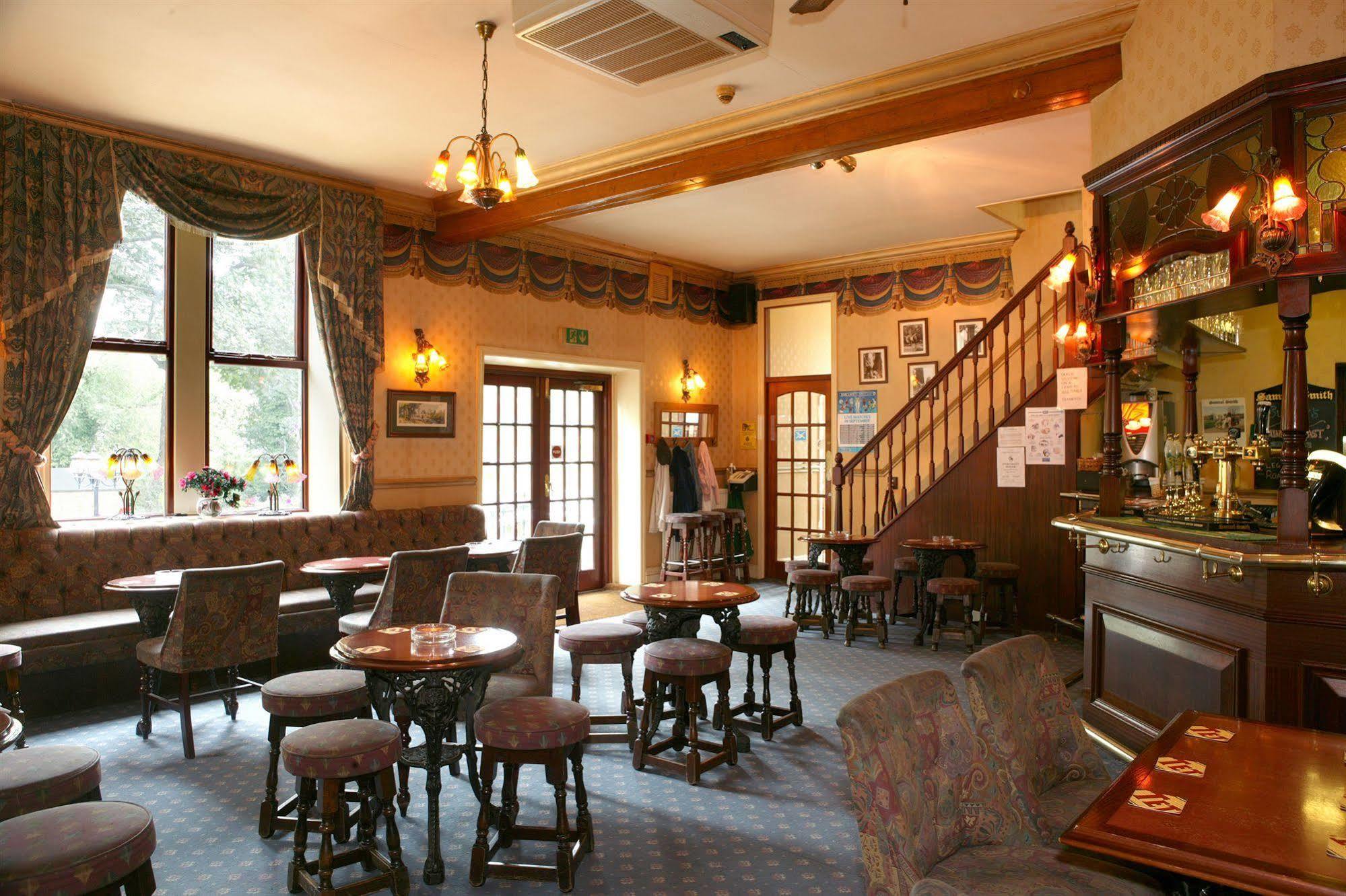 Ilkley Riverside Hotel ภายนอก รูปภาพ