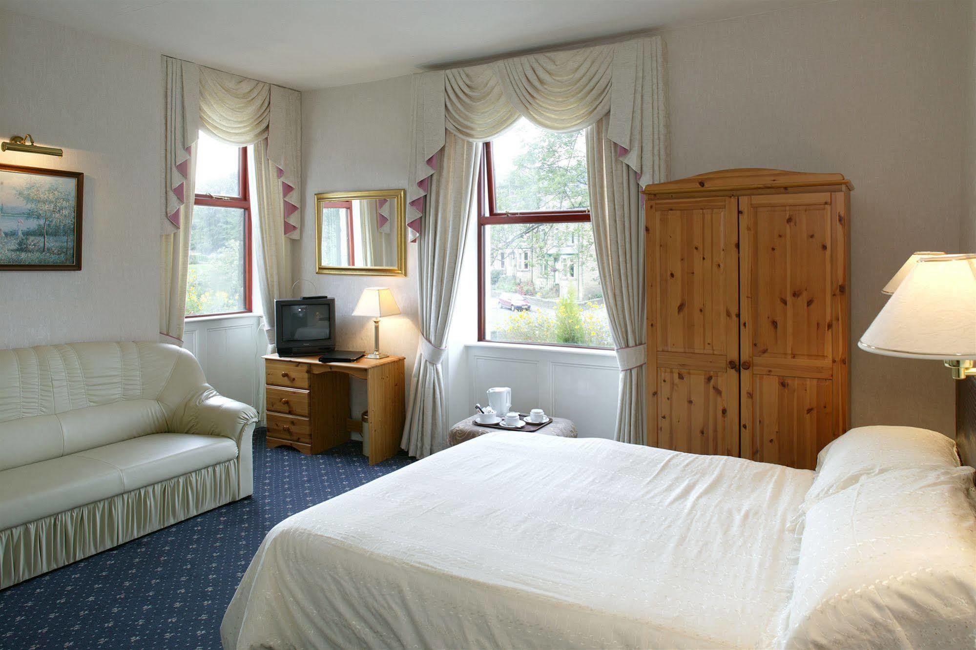 Ilkley Riverside Hotel ภายนอก รูปภาพ