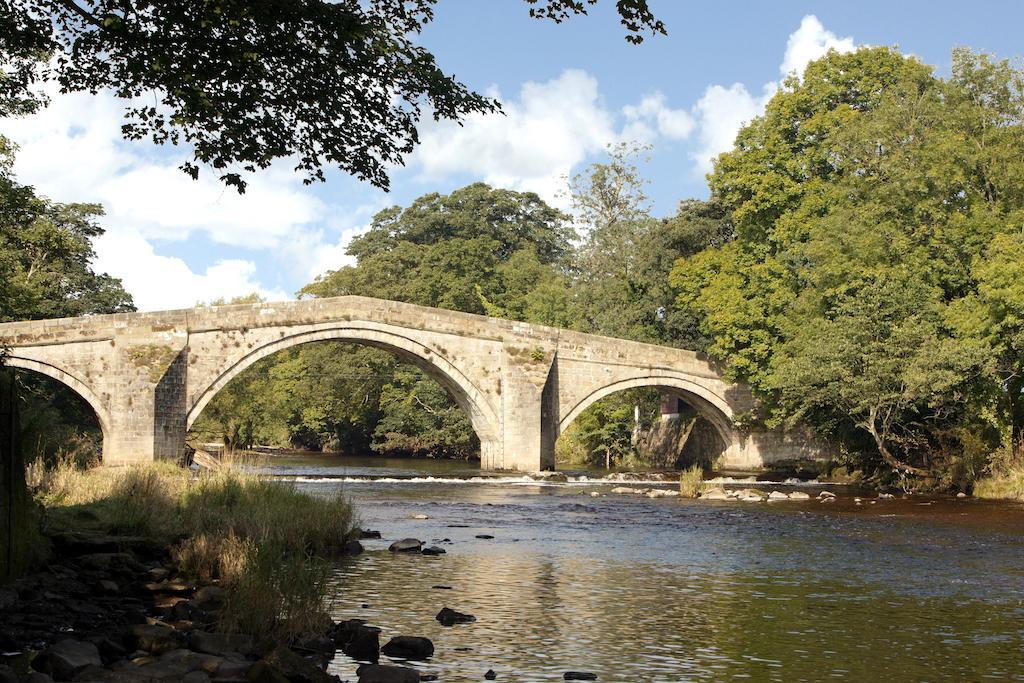 Ilkley Riverside Hotel ภายนอก รูปภาพ